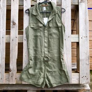 Army green romper👯‍♀️